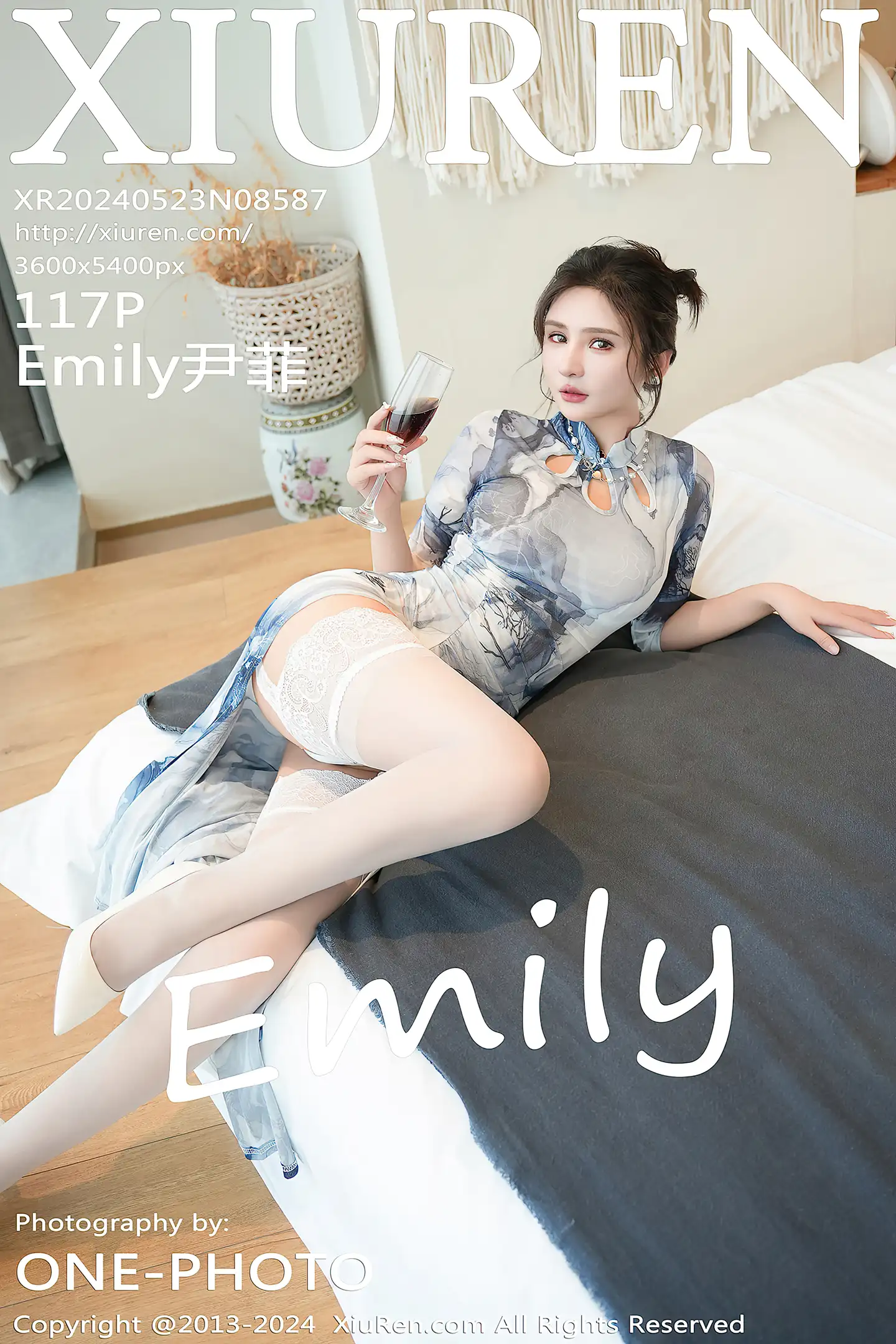 [XiuRen秀人网]VOL.8587 模特Emily尹菲性感白色蕾丝内衣配白丝吊袜秀惹火身材诱惑写真117P-秀人网官方网站